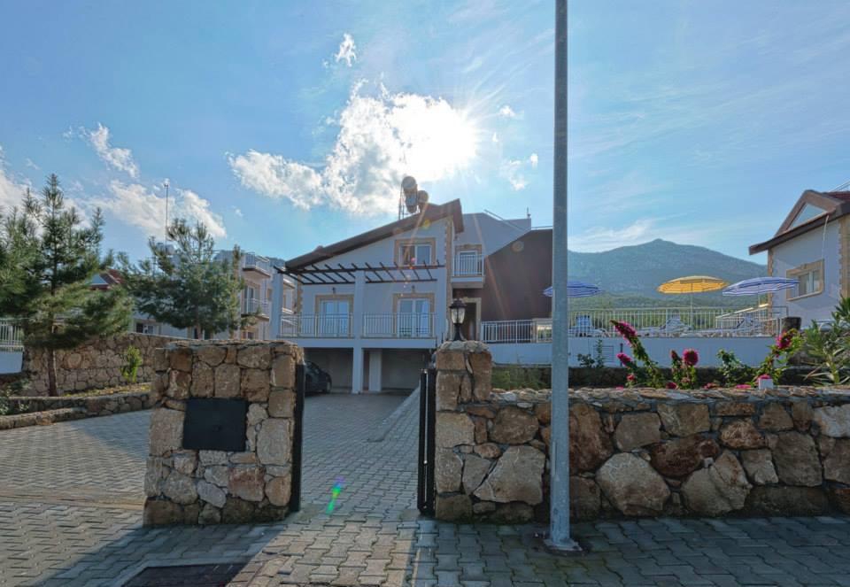 Ayhan Atom Vilları